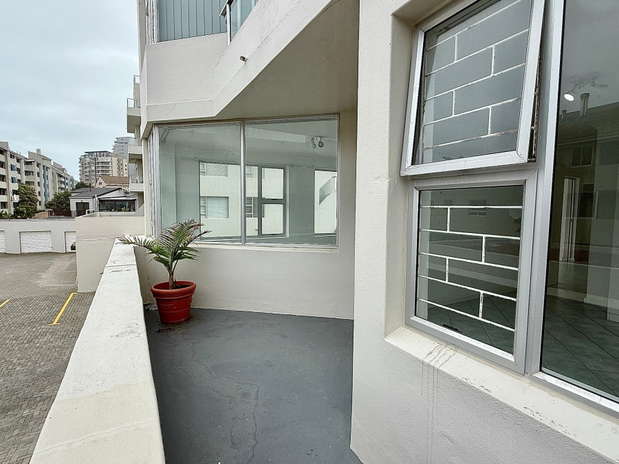 2 Bedroom Property for Sale in Beachfront Western Cape